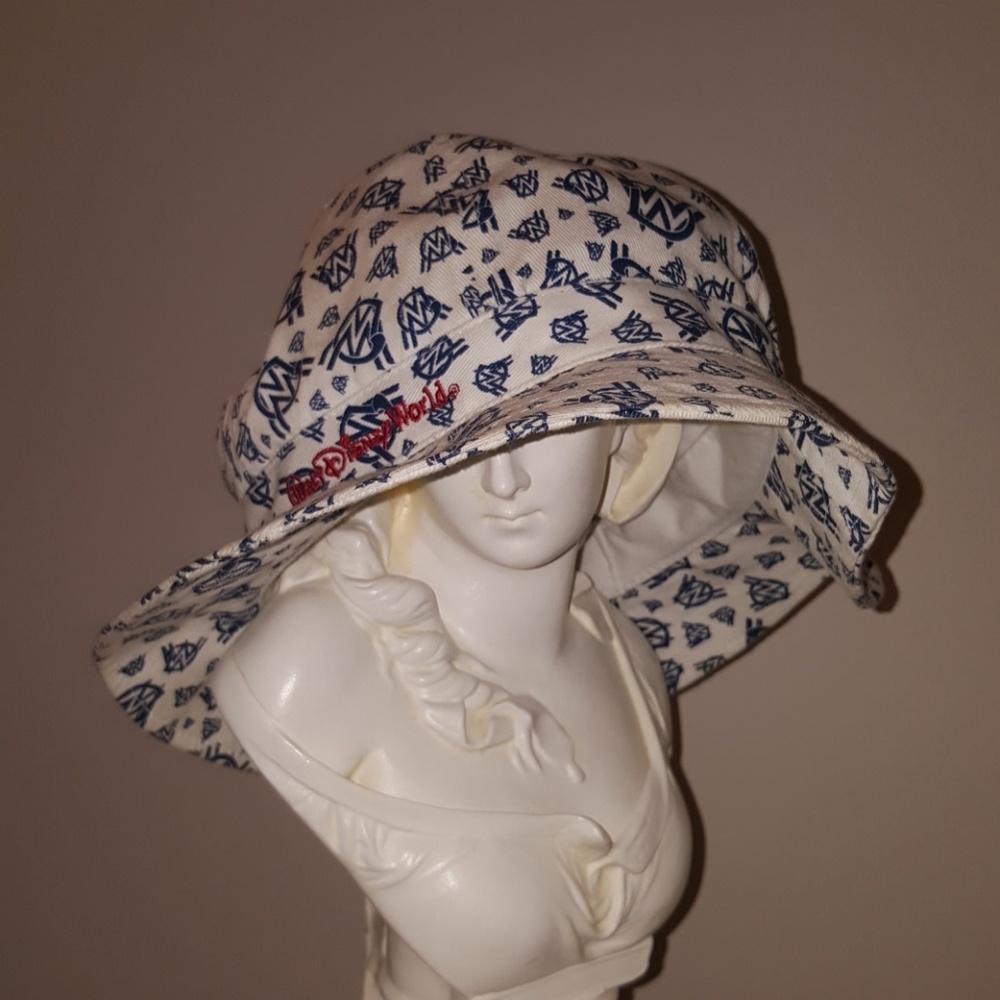 Hat Cloch Nautical Disney navy blue white